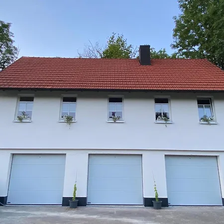 Altes Pfarrhaus Leubach 公寓 *