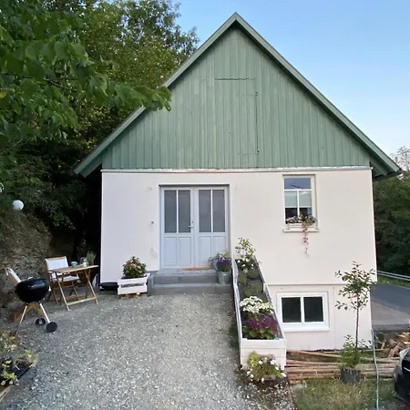 Altes Pfarrhaus Leubach 플라던겐