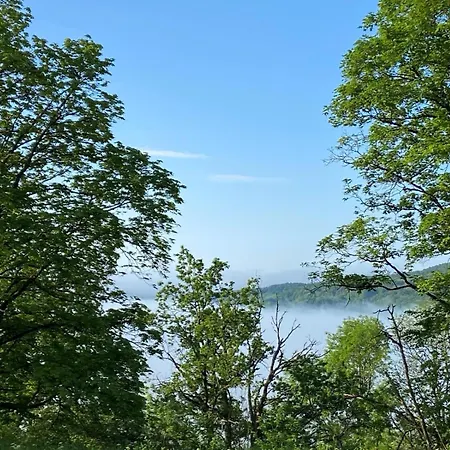Altes Pfarrhaus Leubach * 플라던겐